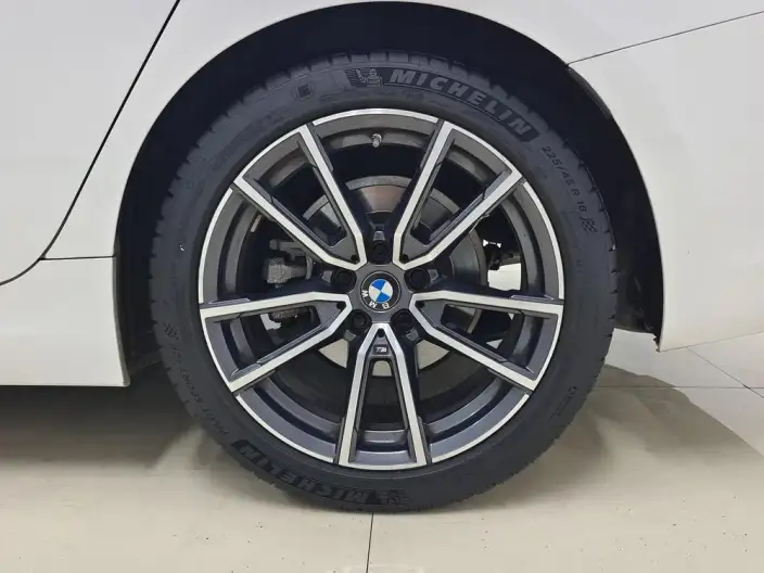 BMW 3 Series 2022 Model Facelift 325Li M Sports Set – фото 9