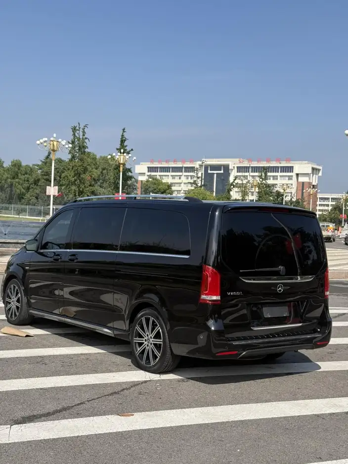 Mercedes-Benz V-Class 2022 Model V 260 L Long wheelbase Deluxe Edition – фото 4