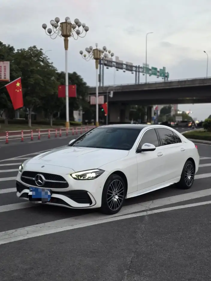 Mercedes-Benz C-Class 2025 Model C 260 L Sports Edition – фото 1