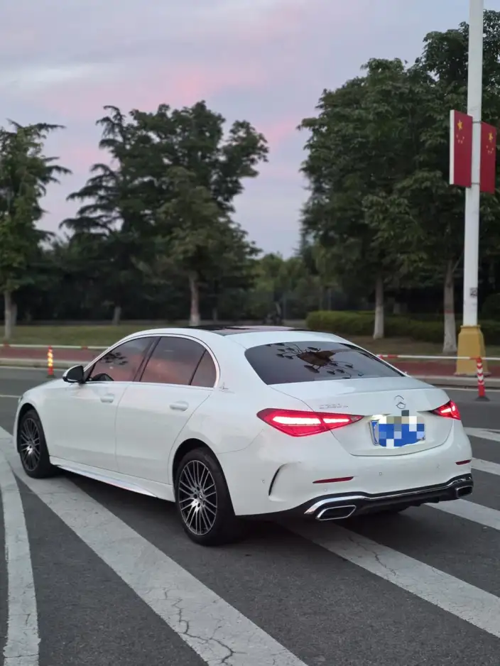 Mercedes-Benz C-Class 2025 Model C 260 L Sports Edition – фото 4