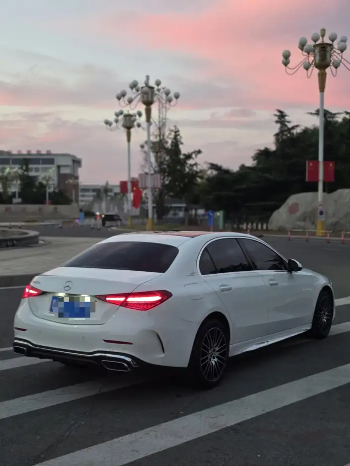 Mercedes-Benz C-Class 2025 Model C 260 L Sports Edition – фото 6
