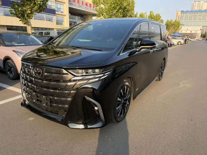 Elfa 2023 Model 2.5L Intelligent Hybrid 4WD Premium