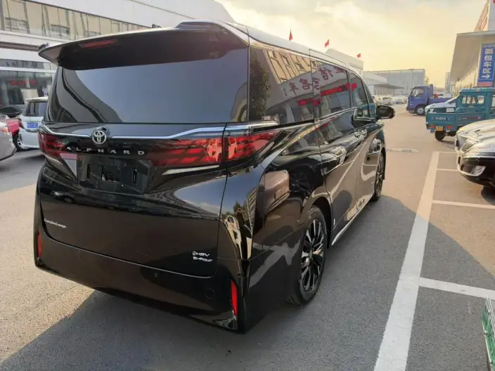 Elfa 2023 Model 2.5L Intelligent Hybrid 4WD Premium – фото 5