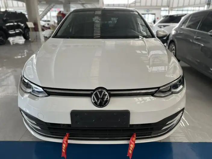 Volkswagen Golf 2021 Model 280TSI DSG Pro – фото 2
