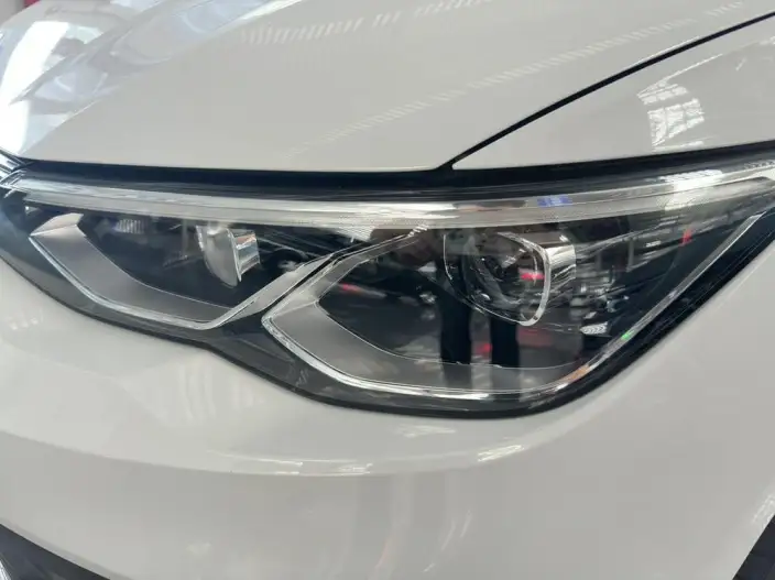 Volkswagen Golf 2021 Model 280TSI DSG Pro – фото 7
