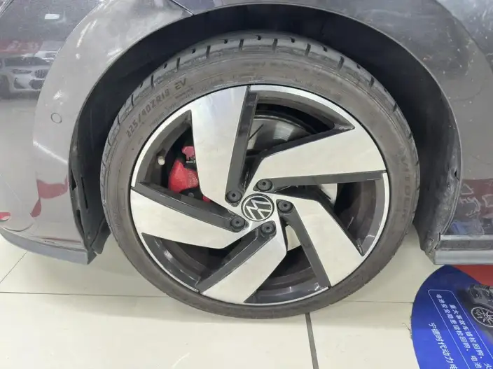 Volkswagen Golf GTI 2021 Model 380TSI DSG GTI – фото 8