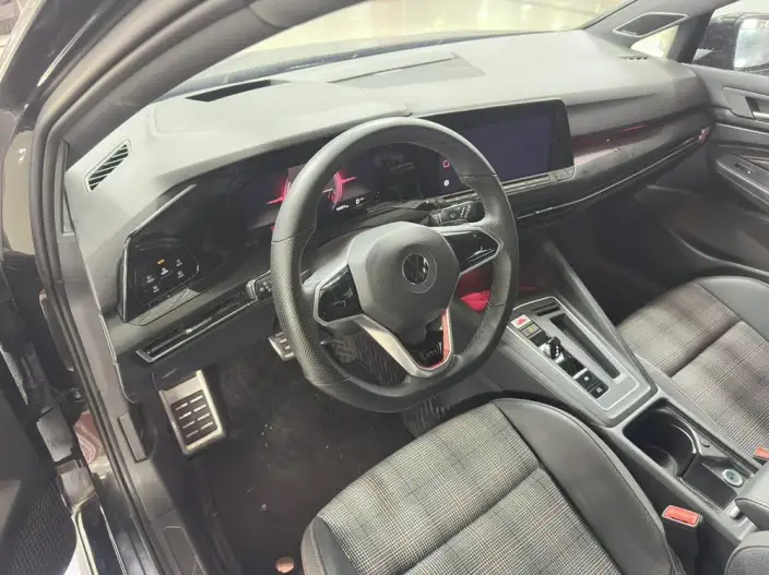 Volkswagen Golf GTI 2021 Model 380TSI DSG GTI – фото 9
