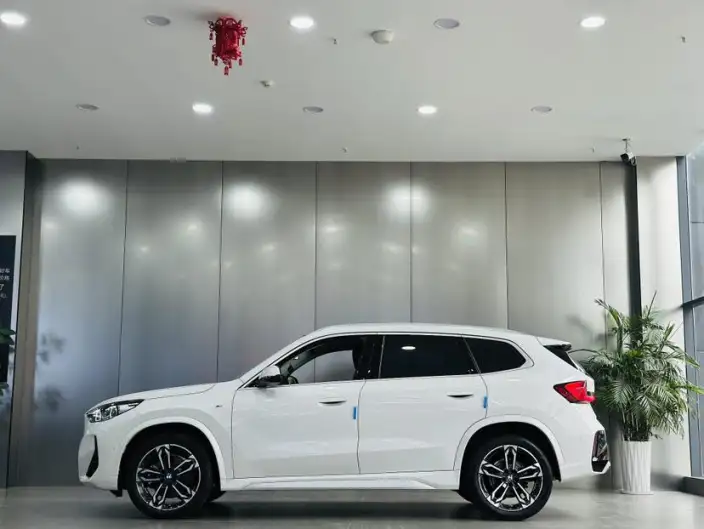 BMW X1 2023 Model sDrive25Li M Sports Set – фото 4