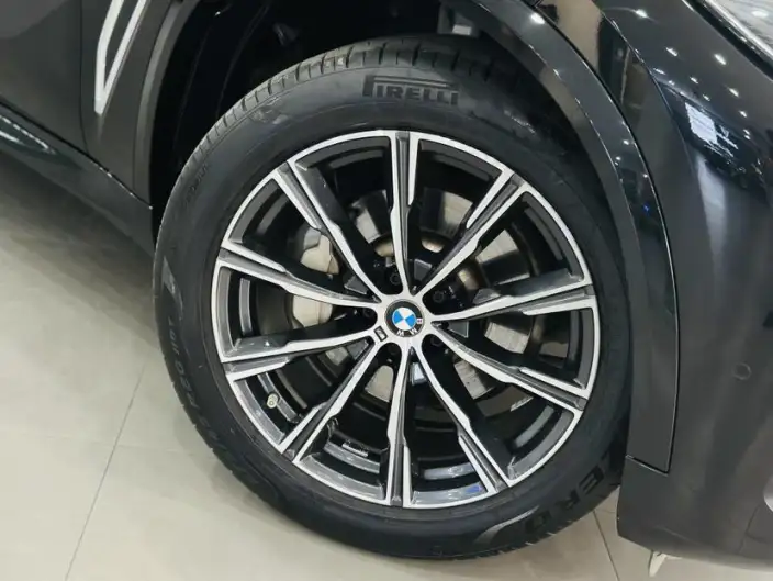 BMW X5 2022 Model Facelift xDrive 30Li Exclusive Model M Sports Set – фото 9