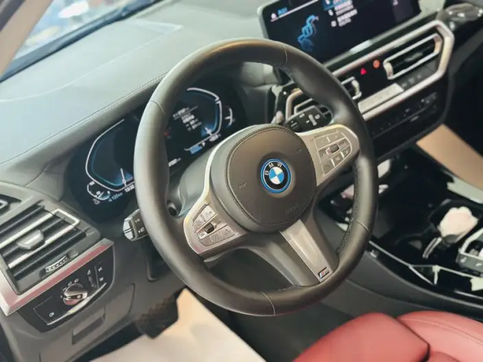BMW iX3 2024 Model Leading Model – фото 10