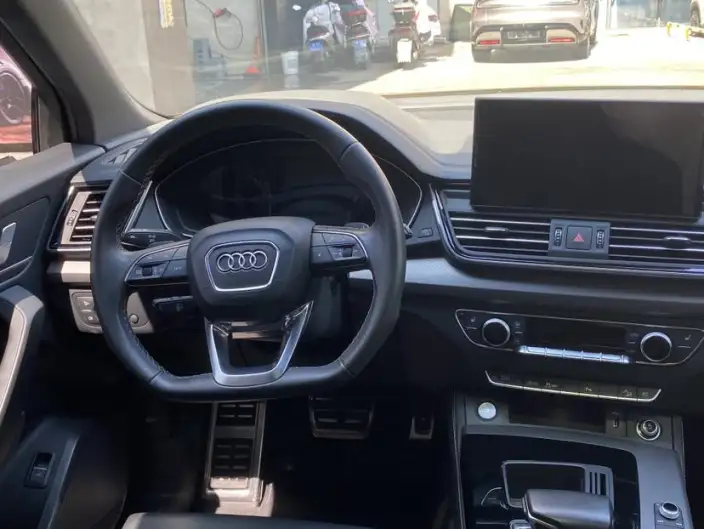 Audi Q5L 2023 Model 40T Luxury Dynamic Model – фото 8