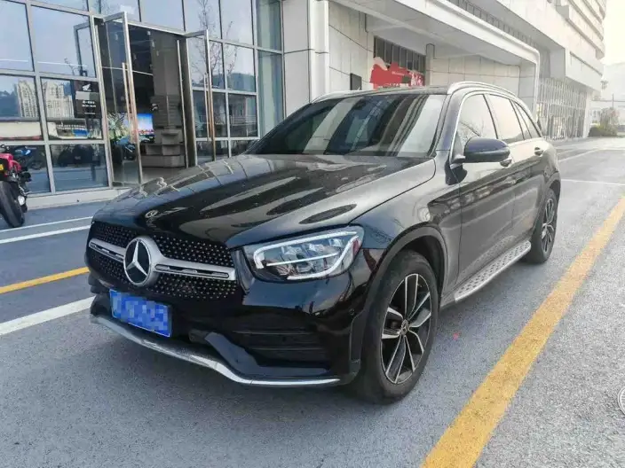 Mercedes-Benz GLC 2022 Model GLC 260 L 4MATIC Luxury Model – фото 1