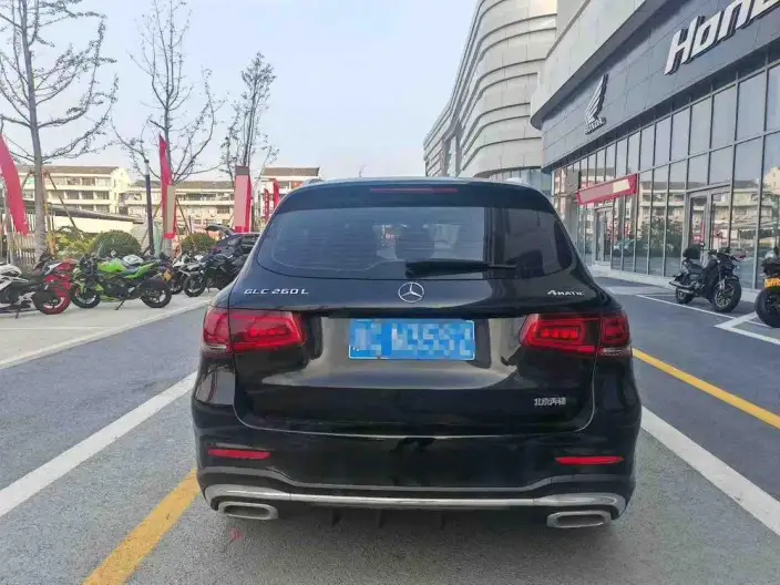 Mercedes-Benz GLC 2022 Model GLC 260 L 4MATIC Luxury Model – фото 4