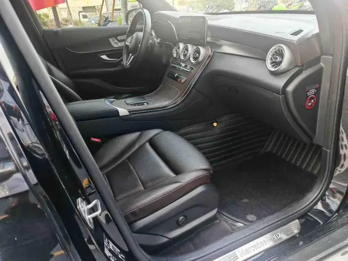 Mercedes-Benz GLC 2022 Model GLC 260 L 4MATIC Luxury Model – фото 5