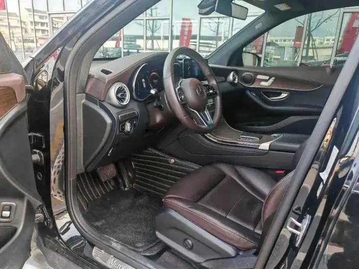 Mercedes-Benz GLC 2022 Model GLC 260 L 4MATIC Luxury Model – фото 8