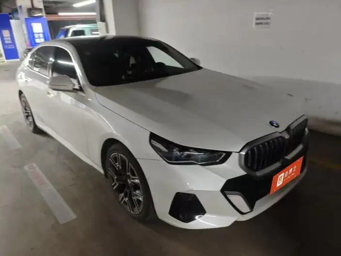 BMW 5 Series 2025 Model Facelift 530Li Exclusive Model M Sports Set