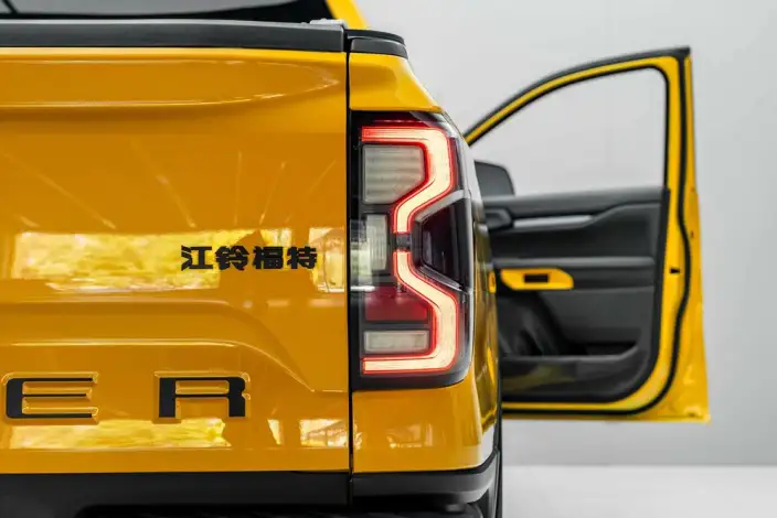 Ford Ranger 2023 Model 2.3T Petrol Automatic 1st Edition – фото 9