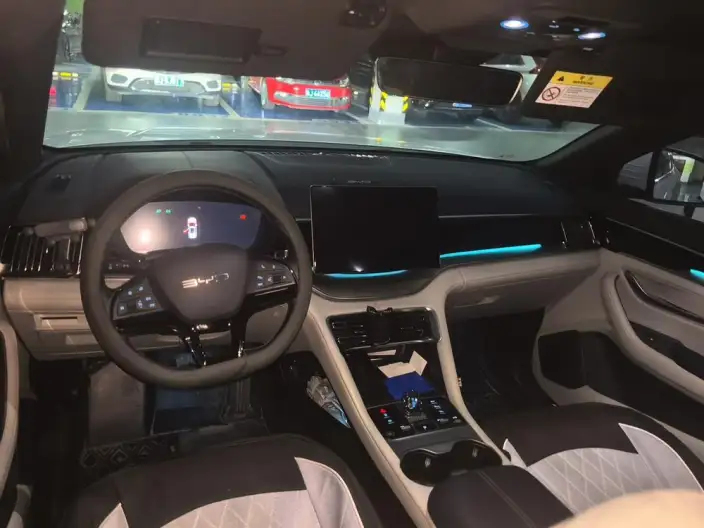 BYD Song PLUS EV 2023 Model Champion Edition 520KM Noble Model – фото 5