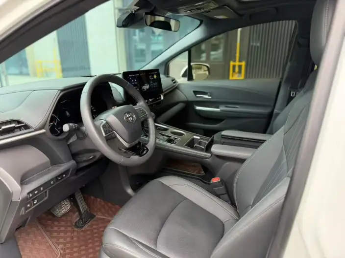 Toyota Sienna 2024 Model Hybrid 2.5L Zhen Xiang Premium Edition – фото 7