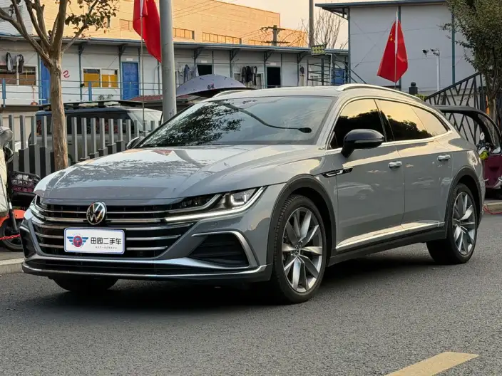 Volkswagen CC 2023 Model Hunting vehicle 380TSI Hunting Heart Edition