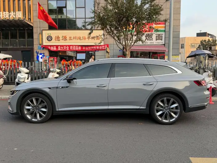 Volkswagen CC 2023 Model Hunting vehicle 380TSI Hunting Heart Edition