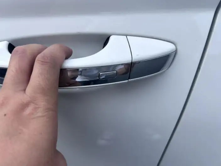 Volkswagen Tharu 2022 Model 280TSI 2WD Deluxe Edition – фото 9