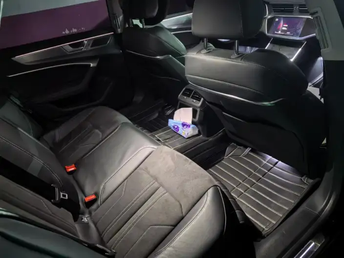 Audi A7 L 2025 Model 45 TFSI Luxury Model – фото 6