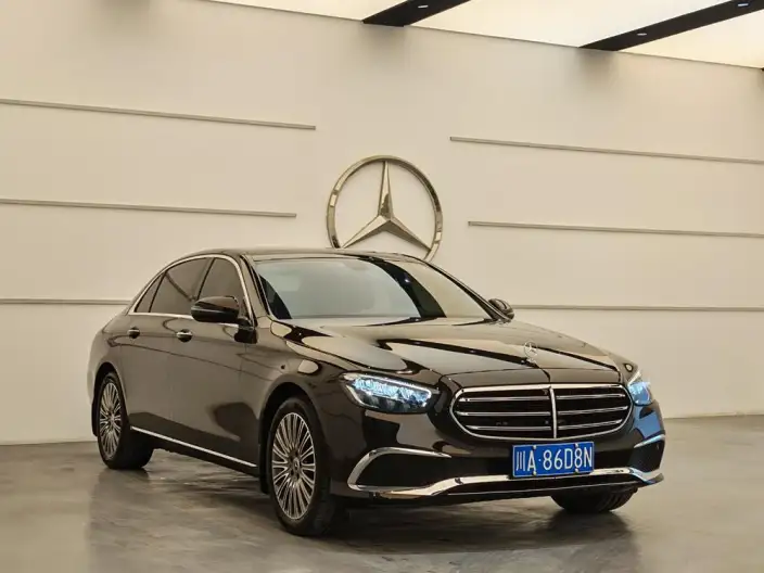 Mercedes-Benz E-Class 2022 Model E 300 L Fashion Model sedan – фото 3