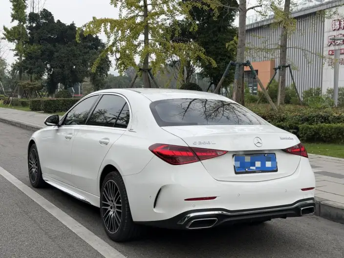 Mercedes-Benz C-Class 2023 Model C 200 L Sports Edition – фото 4
