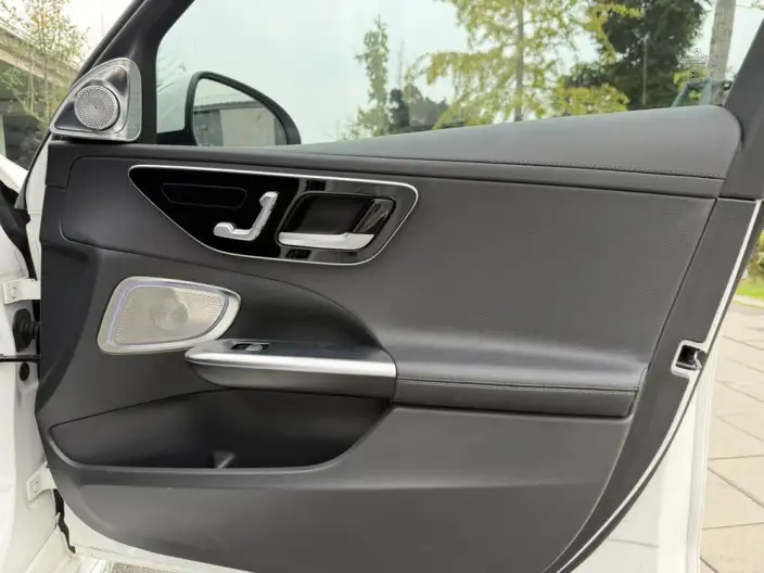 Mercedes-Benz C-Class 2023 Model C 200 L Sports Edition – фото 7
