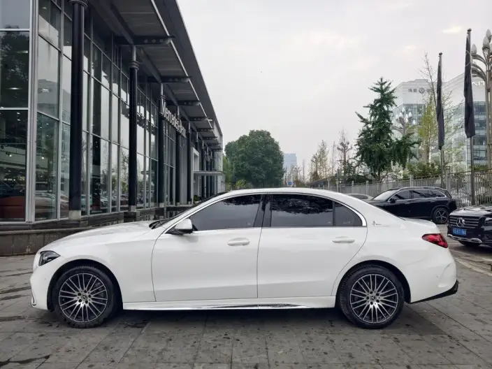 Mercedes-Benz C-Class 2023 Model Facelift C 260 L Sports Edition – фото 4