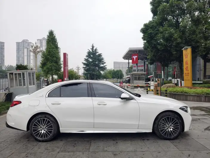Mercedes-Benz C-Class 2023 Model Facelift C 260 L Sports Edition – фото 8