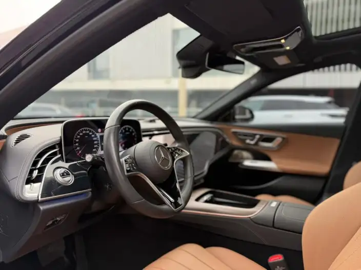 Mercedes-Benz E-Class 2024 Model E 300 L Luxury Model sedan – фото 7