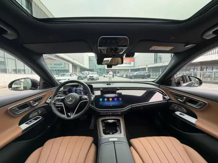 Mercedes-Benz E-Class 2024 Model E 300 L Luxury Model sedan – фото 8