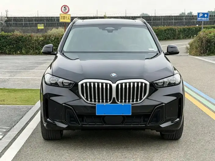BMW X5 2023 Model xDrive30Li Exclusive Model M Sports Night Set