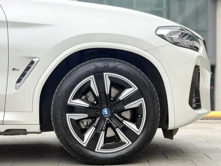 BMW iX3 2023 Model Leading Model – фото 10