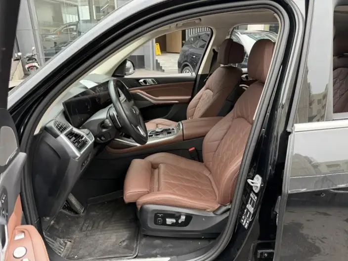 BMW X7 2023 Model xDrive40i Leading Model Luxury Set – фото 7