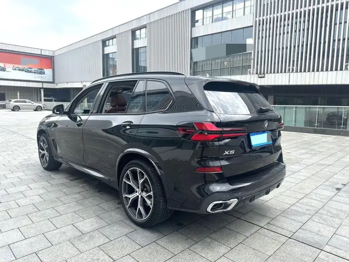 BMW X5 2025 Model xDrive30Li M Sports Night Set – фото 4