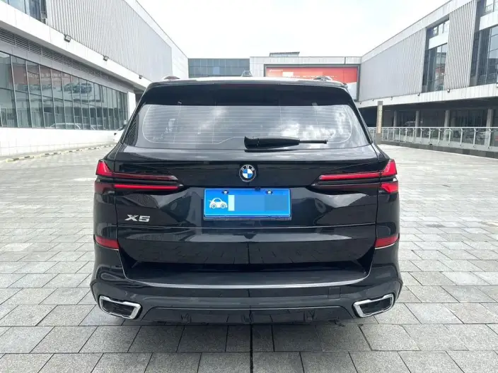 BMW X5 2025 Model xDrive30Li M Sports Night Set – фото 5