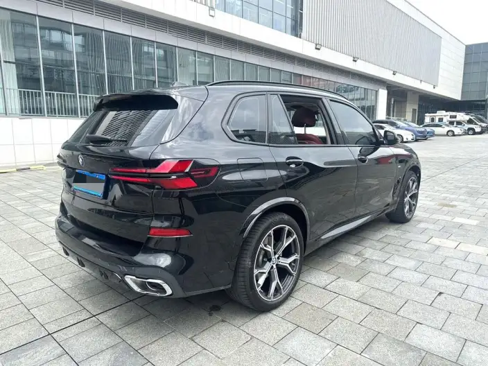 BMW X5 2025 Model xDrive30Li M Sports Night Set – фото 6