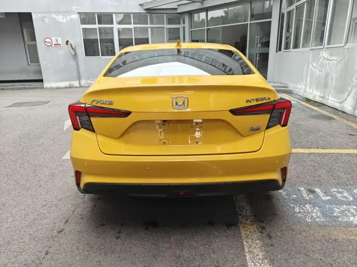 Model Ge 2022 Model 240TURBO CVT Deluxe Edition – фото 6