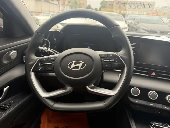 Hyundai Ioniq 2023 Model 1.5L CVT GLX Elite Edition – фото 9