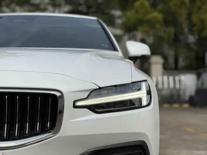 Volvo S60 2023 Model B4 Smart Range Deluxe Edition – фото 8