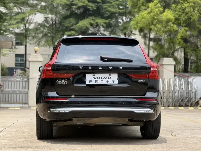 Volvo XC60 2024 Model B5 4WD Smart Range Deluxe Edition – фото 5
