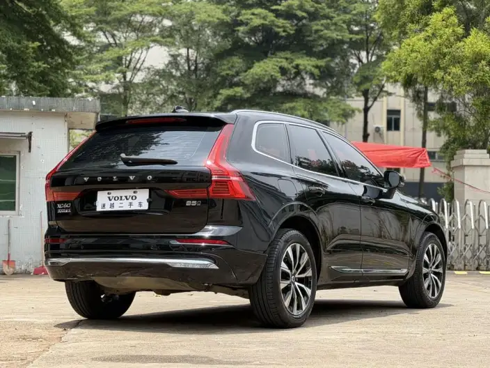 Volvo XC60 2024 Model B5 4WD Smart Range Deluxe Edition – фото 6