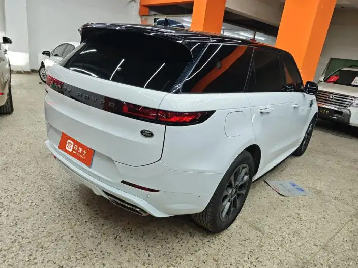 Range Rover Sport 2023 Model 3.0 L6 DYNAMIC SE – фото 4