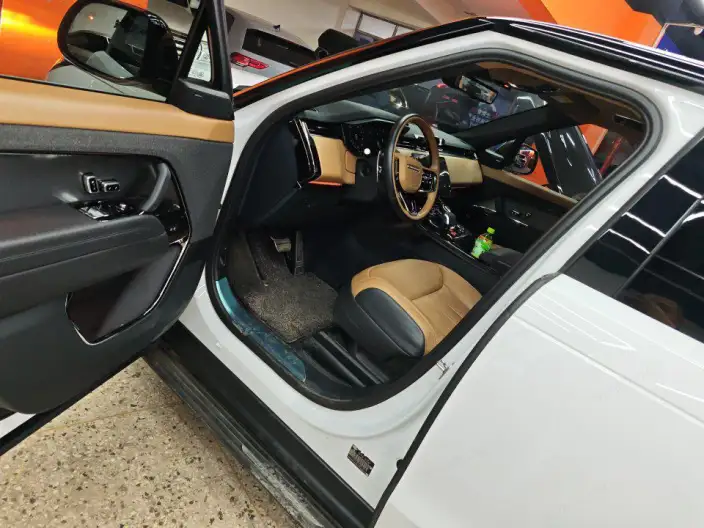 Range Rover Sport 2023 Model 3.0 L6 DYNAMIC SE – фото 7