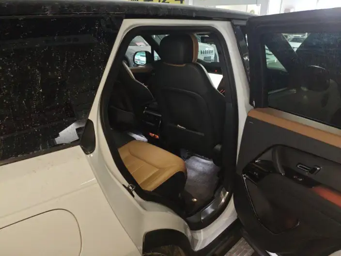 Range Rover Sport 2023 Model 3.0 L6 DYNAMIC SE – фото 7