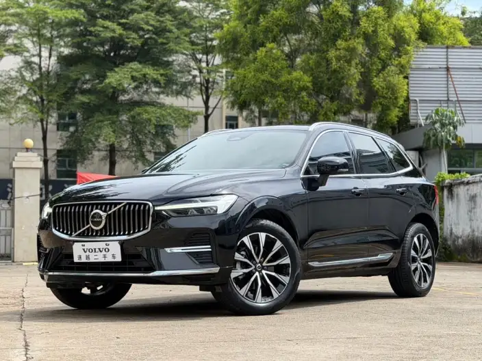 Volvo XC60 2023 Model B5 4WD Smart Range Deluxe Edition