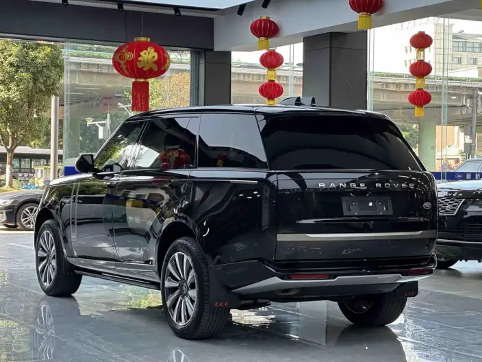 Range Rover 2023 Model 3.0 L6 400PS Shengshi Extended Edition